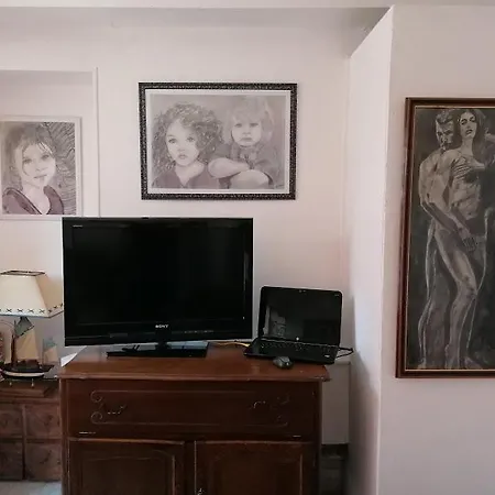 D Hotes Le Labyrinthe Du Peintre * Bransat