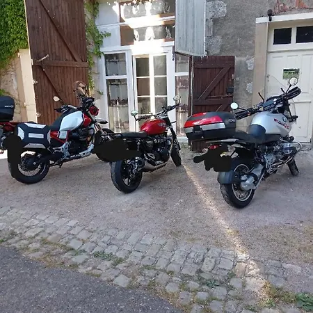 D Hotes Le Labyrinthe Du Peintre Bransat