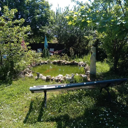 Bed & Breakfast D Hotes Le Labyrinthe Du Peintre *